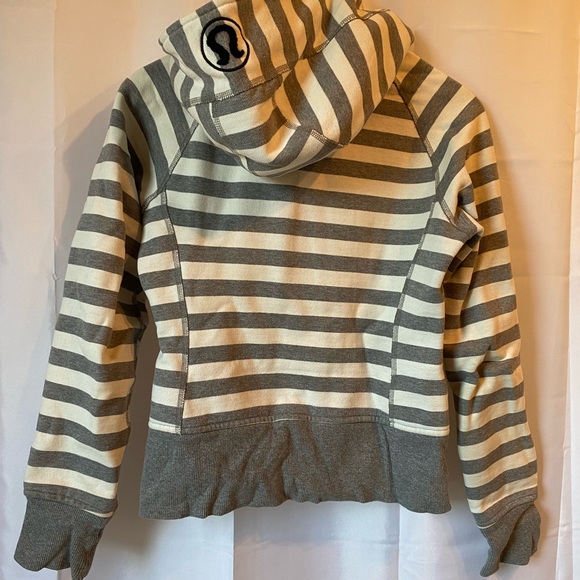 Lululemon scuba sweater - Picture 2 of 5